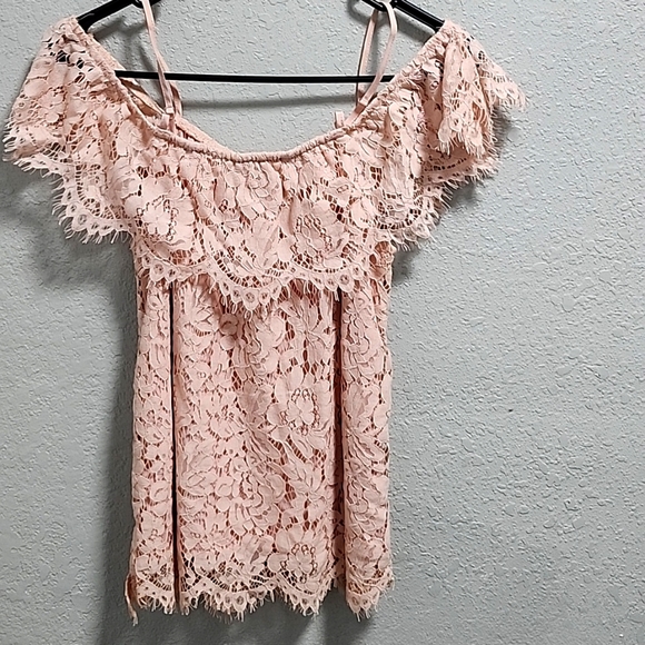 No Boundaries Tops - Lace blouse